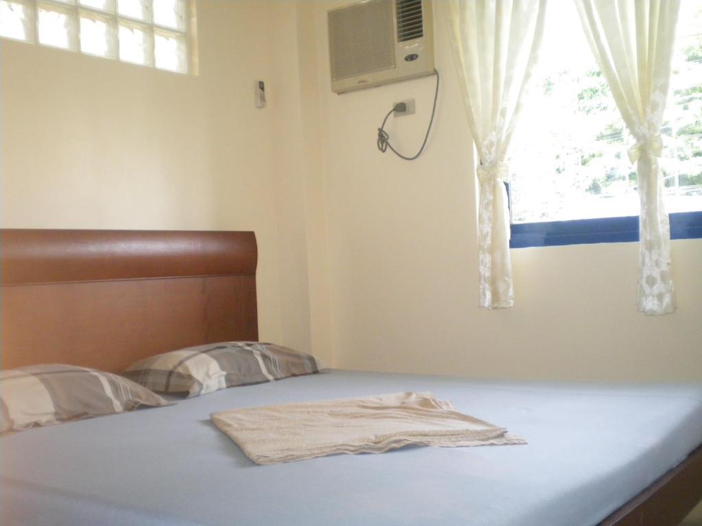 Dumaguete Springs Apartment Dumaguete City Habitación foto